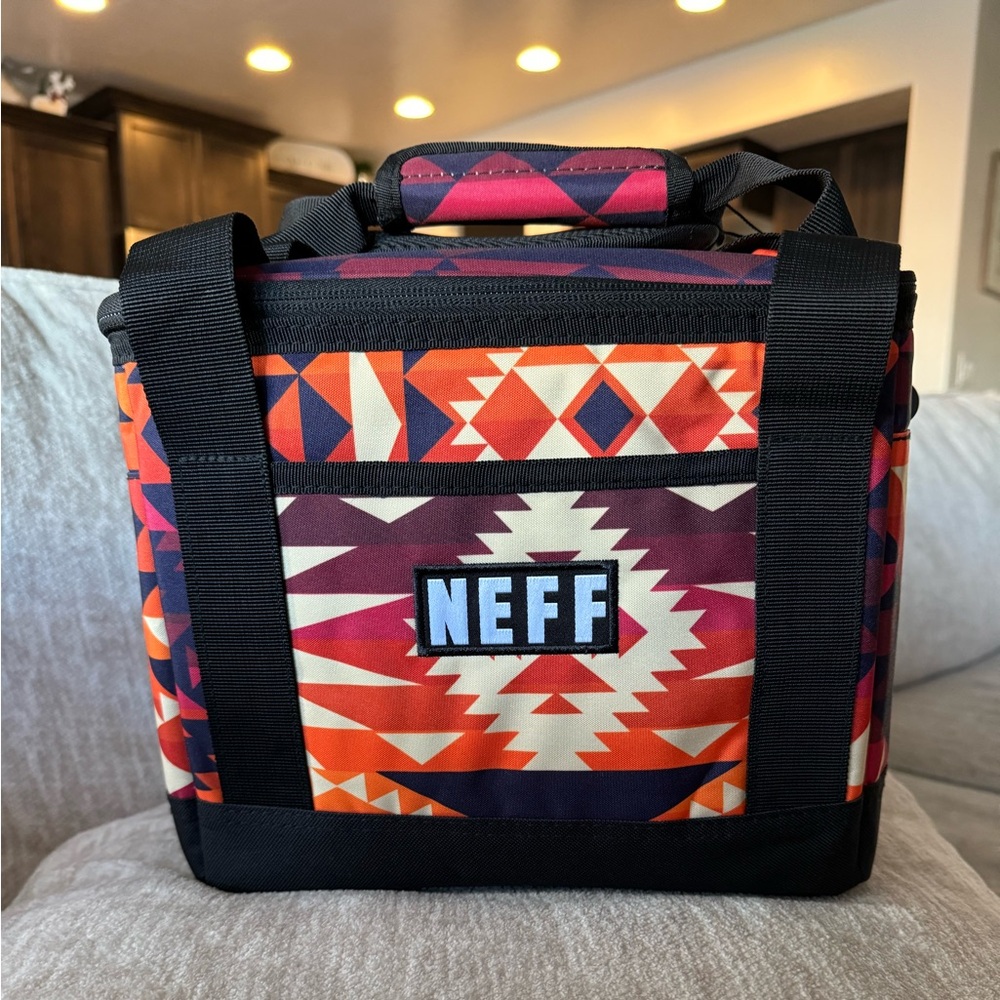 NWT NEFF CAN COOLER